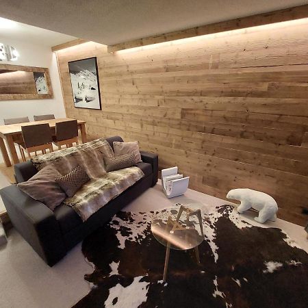 40M2 - Ski Aux Pieds - La Tania - Parking Couvert Exterior foto